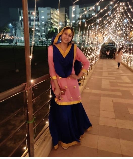 Performing Gidha at virsa Festival